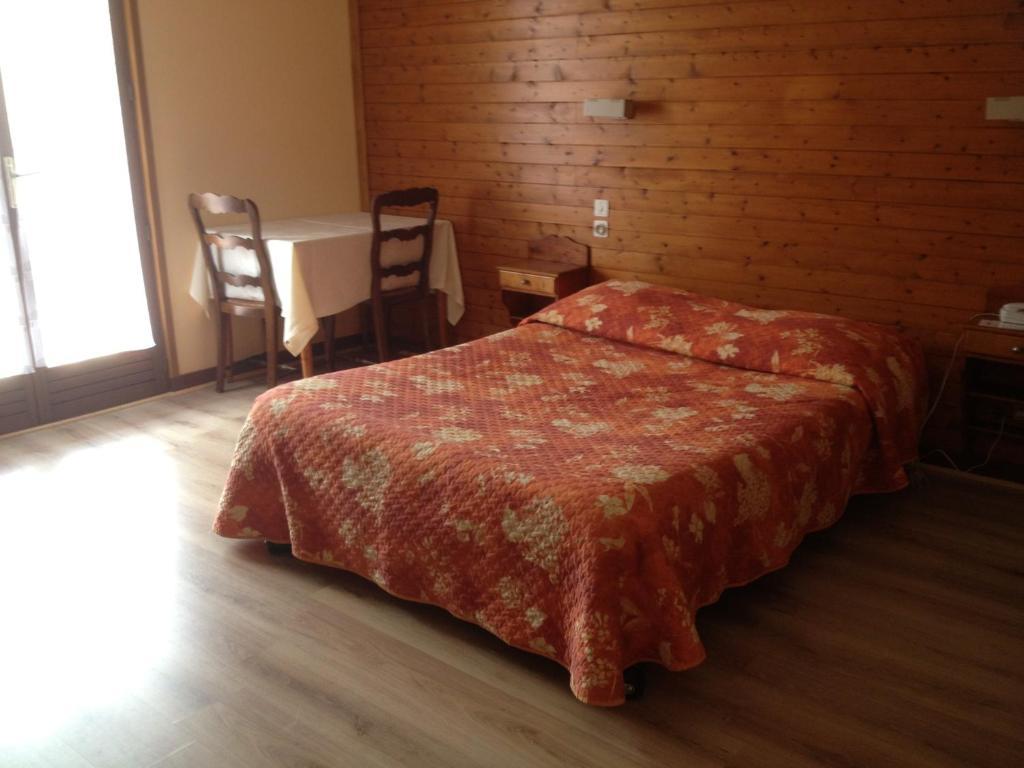 Hotel Notre Dame Des Neiges La Feclaz Room photo